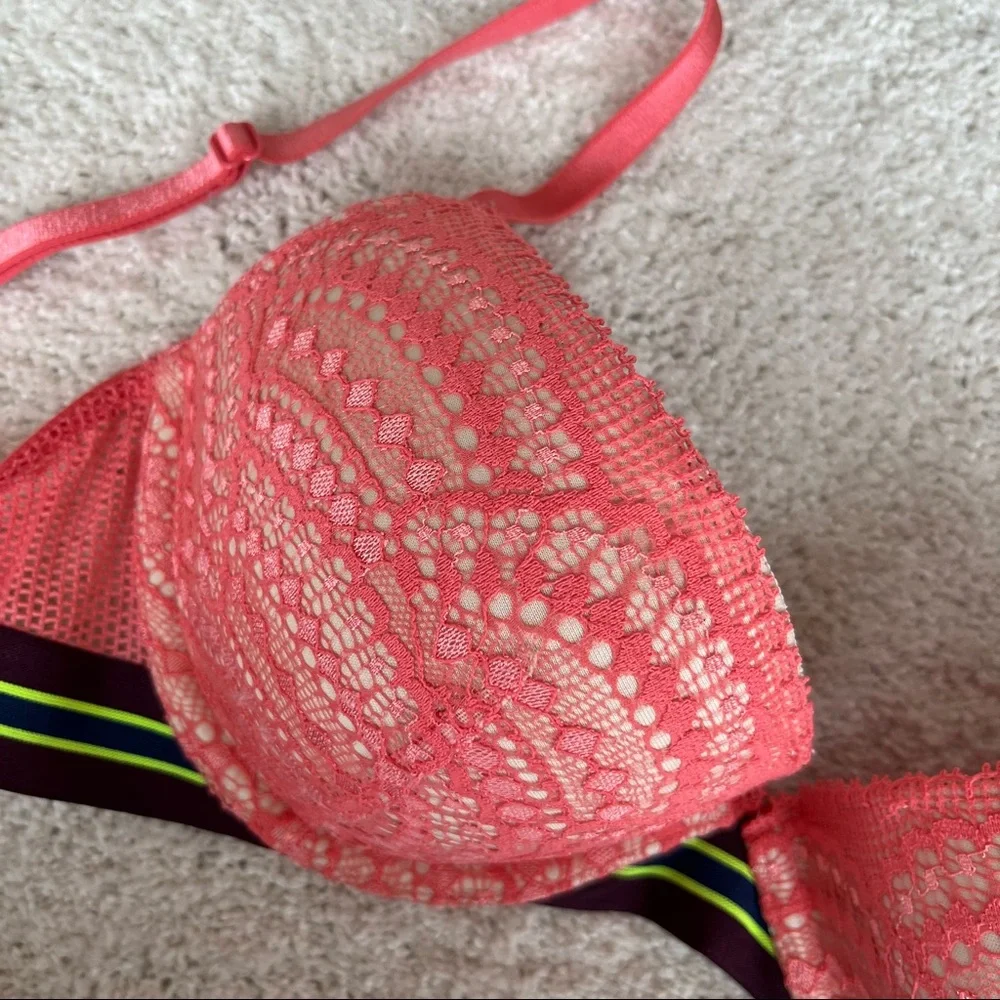 Victorias Secret Very Sexy Plunge Bra